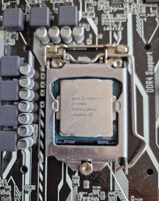 Intel i7-7700К 4. 5Ghz+16gb ddr4 +Материнка Z270 Мощний комплект 8потоків s1151