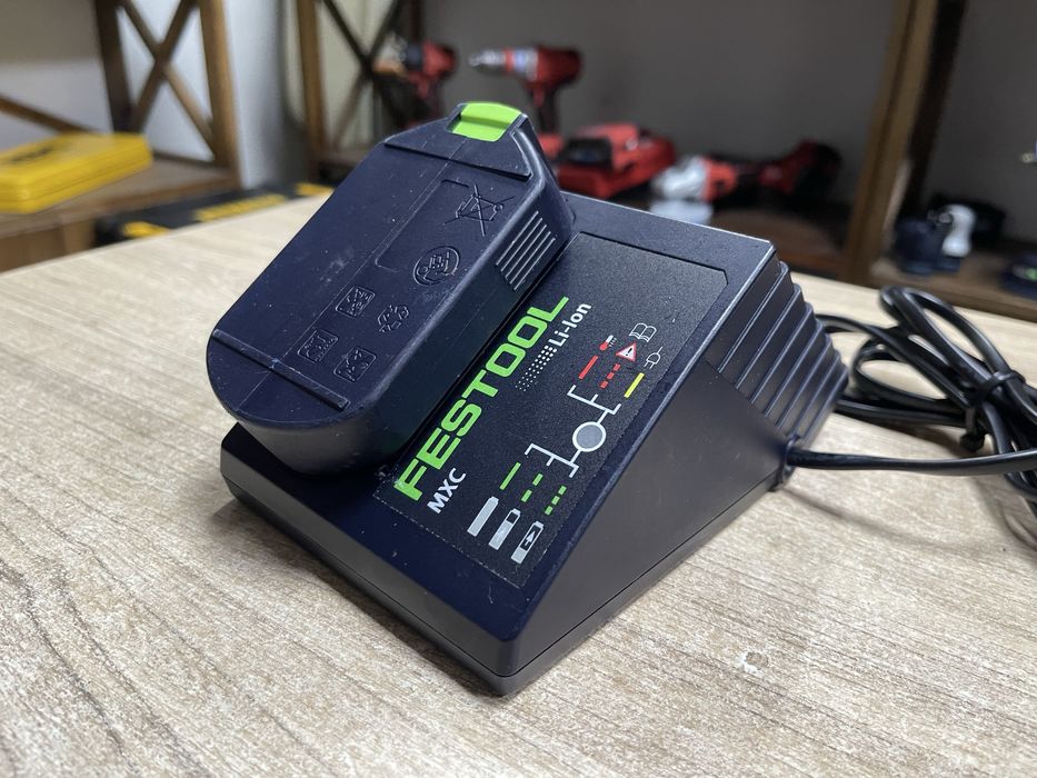 Festool MXC + АКБ BP-XS 2.5Ah / зарядка + акумулятор Фестул