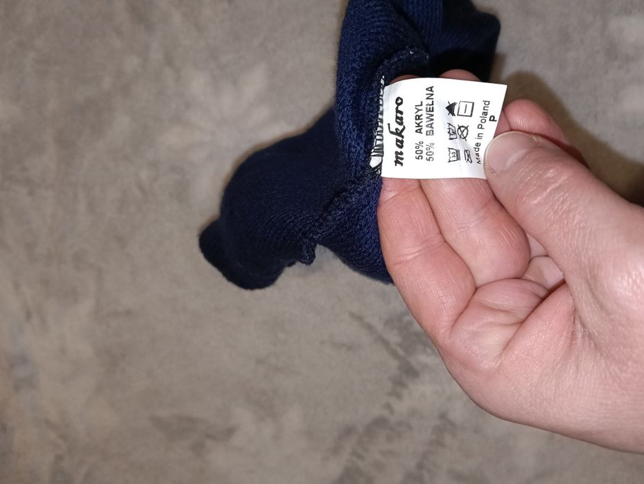 Czapka w kropki na 6-8 lat