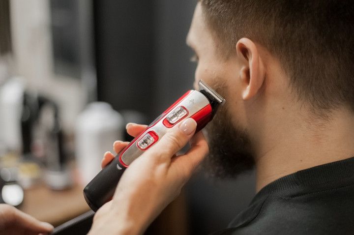 Профессиональная машинка для стрижки волос 10 В 1 GEMEI GM-592 триммер