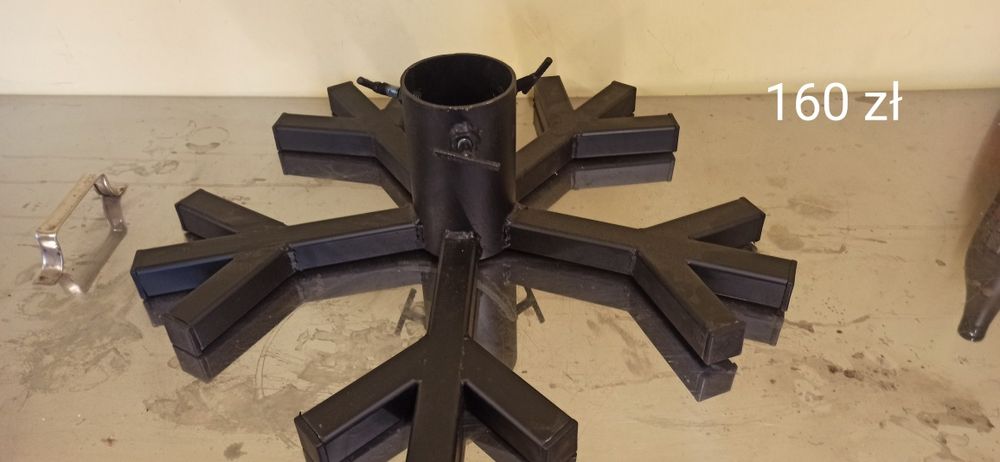 Stojak pod choinkę 4