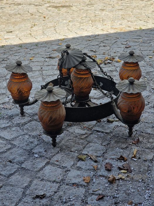 Candeeiro de teto antigo