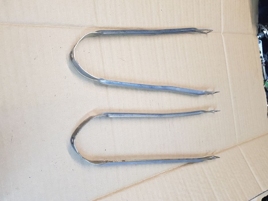 Stare wsporniki wspornik błotnika zzr