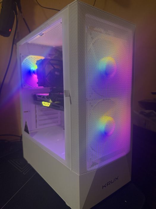 PC i7-8700 / 6600xt 8gb sapphire nitro + / KRUX
