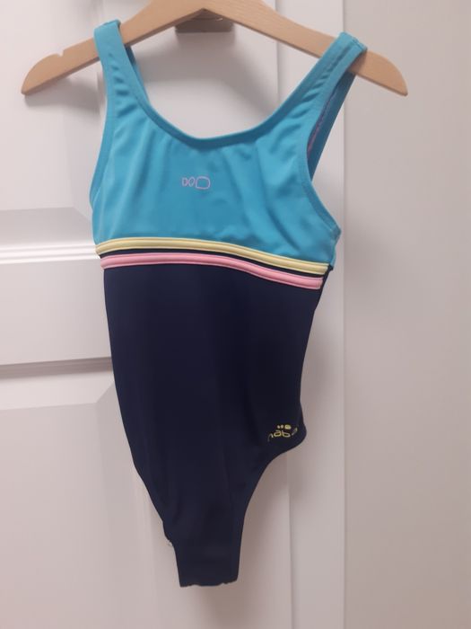 Stroj kąpielowy Decathlon   5-6 lat