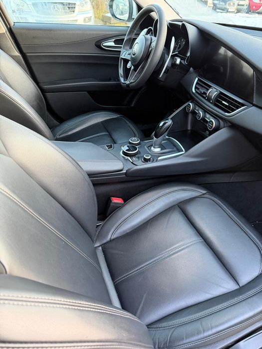 Alfa Romeo Giulia 2.2 Diesel/Automat/2019r/Skóra/Navi/Led/Zamiana