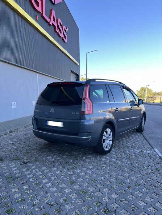 Citroen C4 1.6 HDi 7 lugares — photo 5