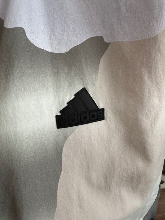 Wiatrówka Adidas