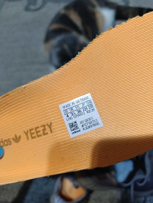 Кросівки Adidas Yeezy Boost 350 V2, кроссовки оригінальні.
