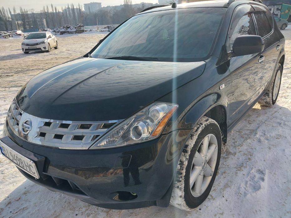 Автомобіль Nissan