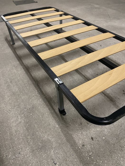 Estrado para cama com 4 pés