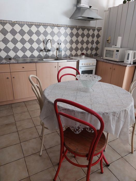 Quarto para alugar a professor/a