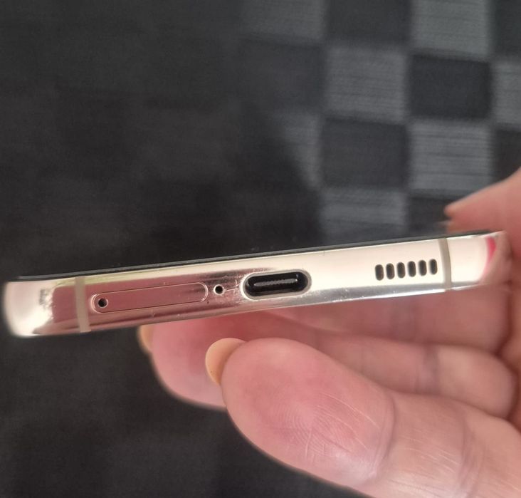 Bardzo ładny Samsung galaxy s22+ plus 256GB Pink Gold