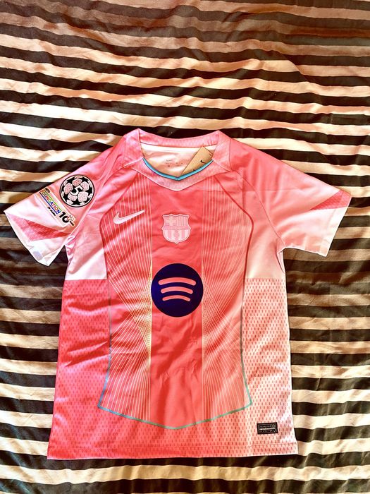 Camisa Barcelona rosa Lamine Yamal