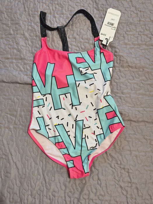 Nowy kostium kąpielowy r.140-146