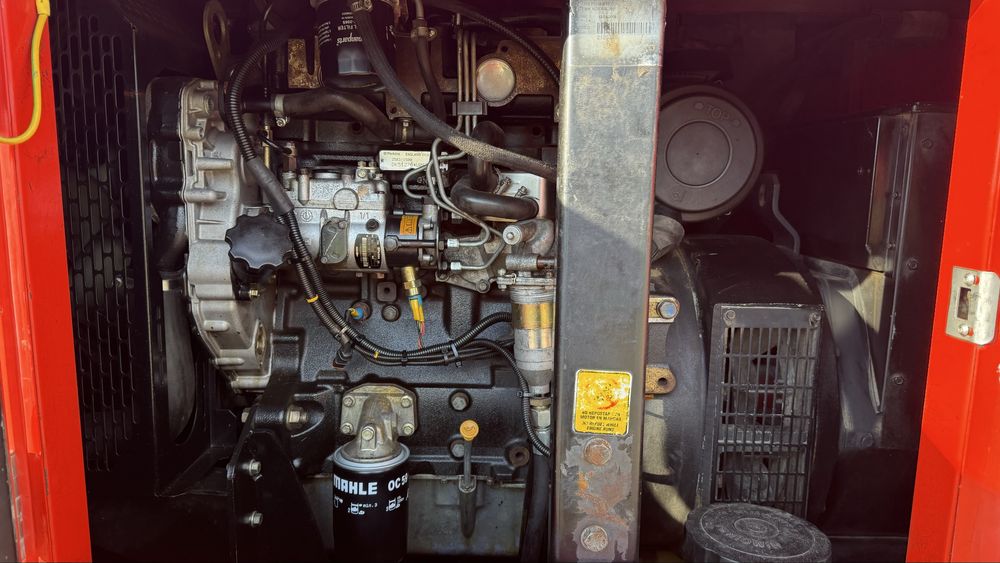 Grupo gerador HIMOINSA 40Kvs