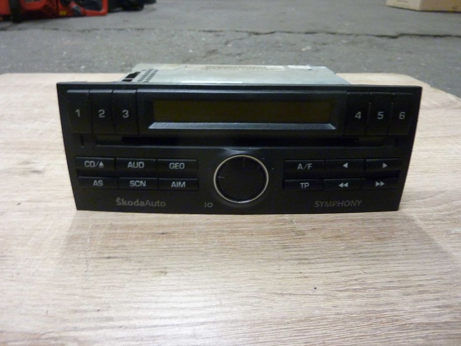 SKODA radio SYMPHONY  z kodem 6Y003.5156C