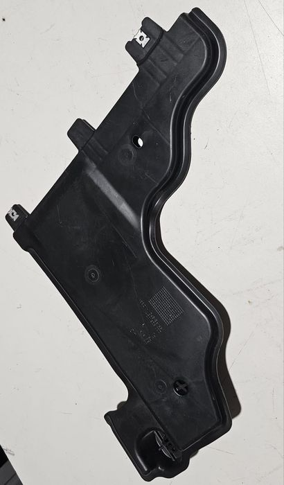 Oslona podwozia prawa Seat Ibiza V. 2Q0.825.102A