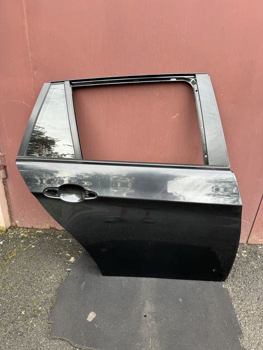 Задня дверка е91 е90 задняя дверь e91 e91 e87 e46 е84 е66 ляда крило