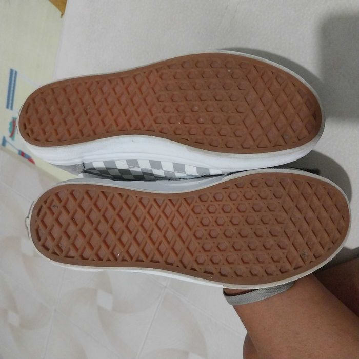 Ténis Vans cinzento 36