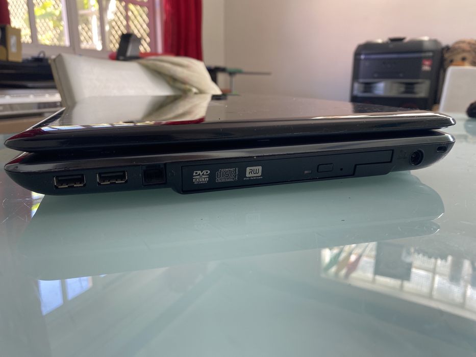 Computador Portatil Toshiba Satellite A350-22E