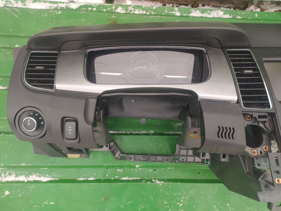 Торпеда Ford Taurus 2012-2019