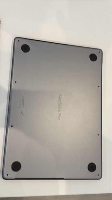 Apple Macbook Pro M1 Pro 16GB Ram 512 SSD
