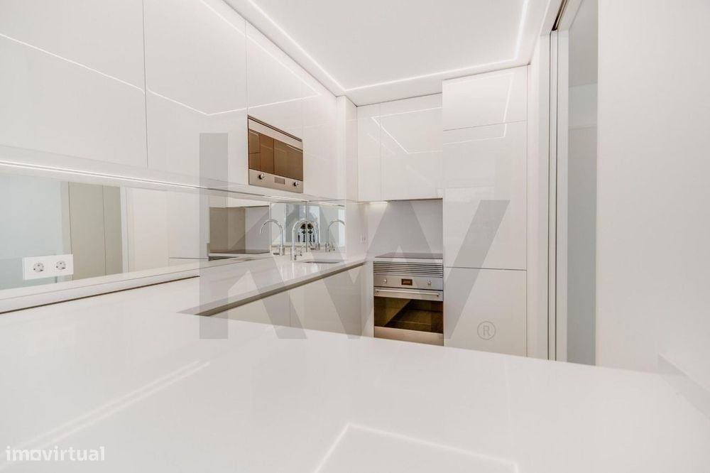 T1 Duplex para Arrendamento em Lisboa | Terraço, Jardim e Estacionamen