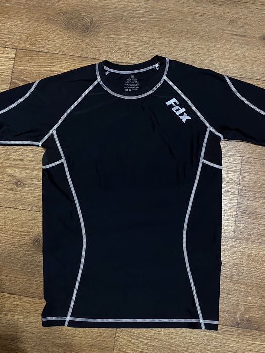 Футболки для спорту, чоловічі, розмір м-л