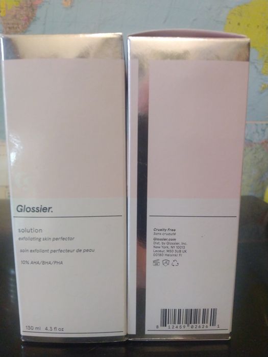 Glossier Solution Exfoliating skin perfector-Щоденний пілінг