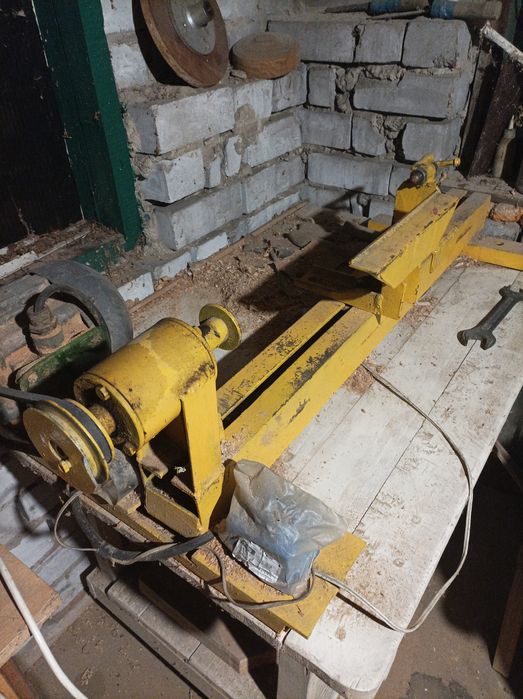 Продам Токарний по дереву а гарному робочому стані самовивіз