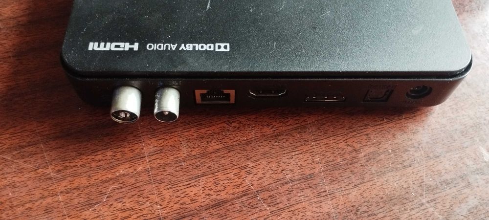 ТВ приставка Media Receiver 303 A Microsoft IPTV Freenet TV