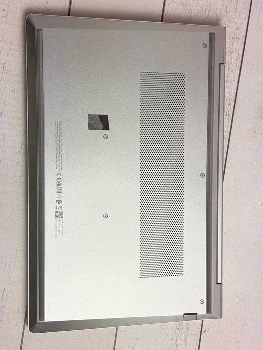 HP 440 G10 Intel i5-1335U Intel UHD 1GB 16 GB RAM SSD 256GB Full HD