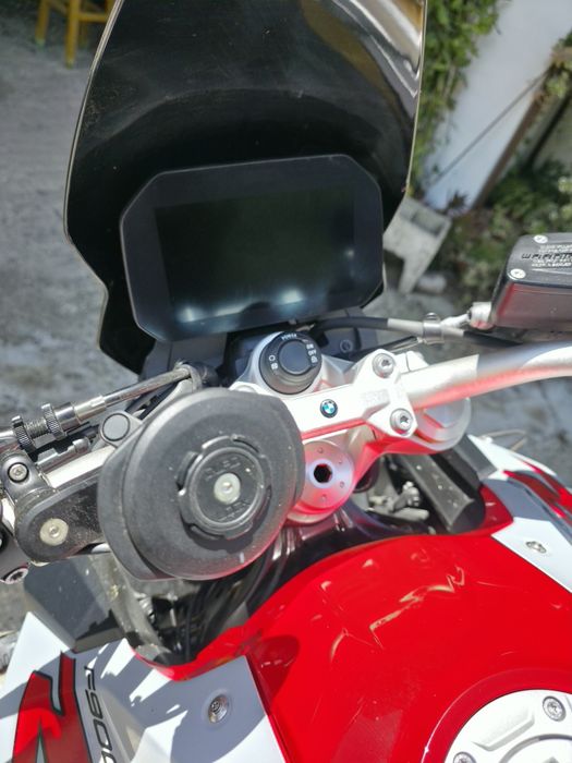 Mota BMW F900R de 2020