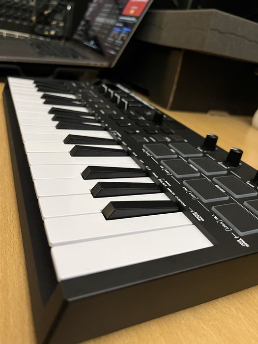 Oxygen pro mini 31 teclas midi controller