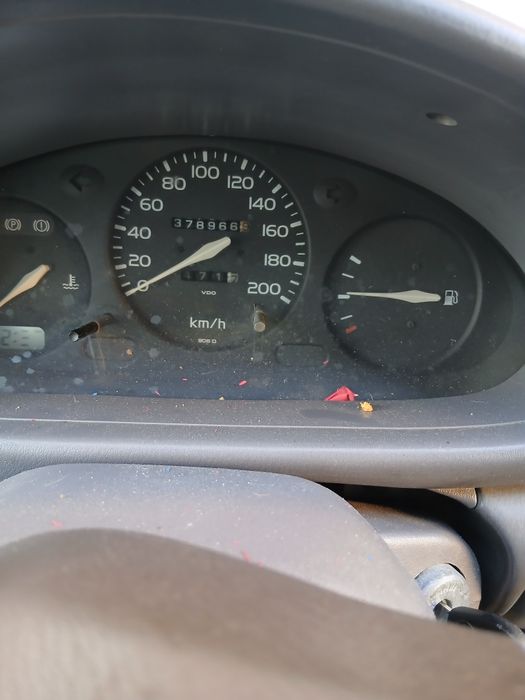 Nissan Micra 1.3 - 300€