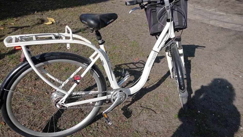 Rower miejski w kolorze białym