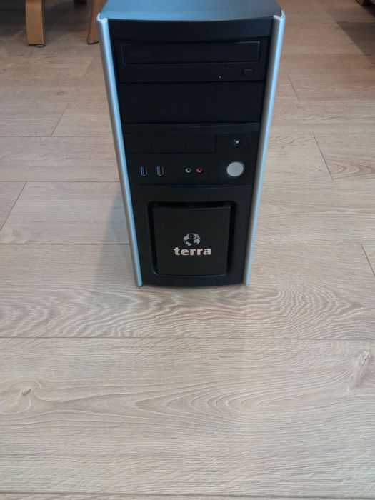 Komputer do gier i5 6400 Radeon R9 2 GB