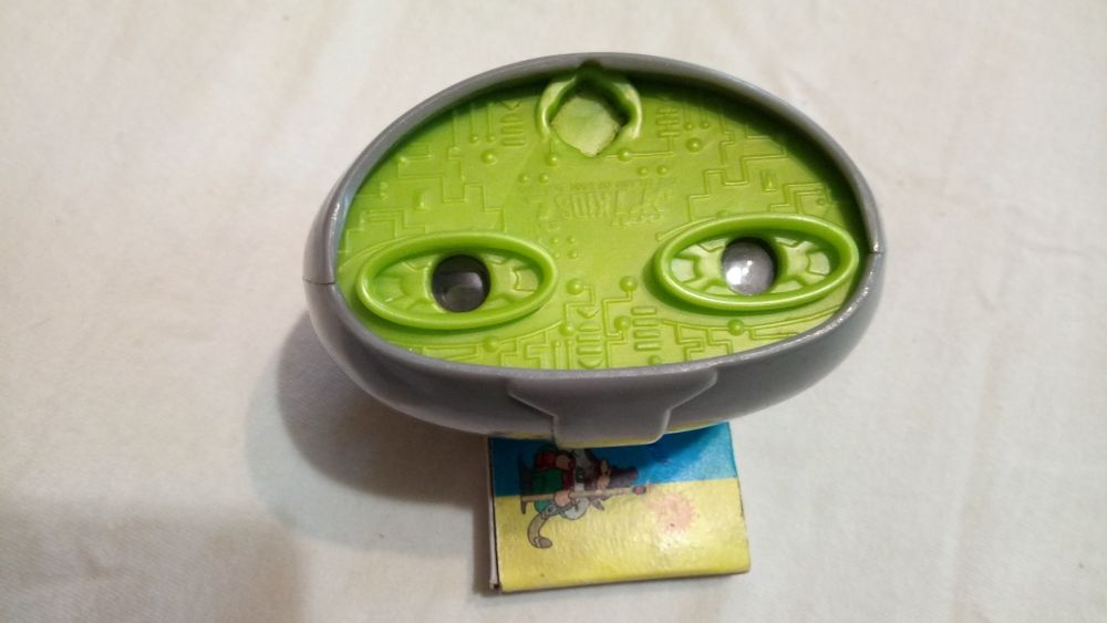 Бинокль детский б/у.