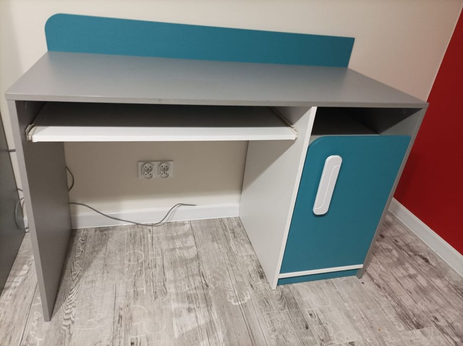 Polecam biurko IQ 11