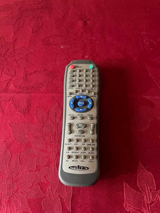 Leitor de DVD/CDs Mitsai e comando