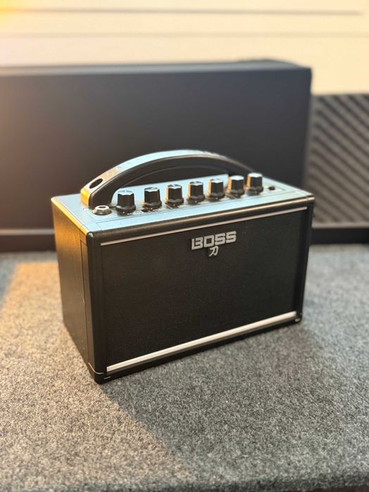 Boss Katana Mini Amplificador