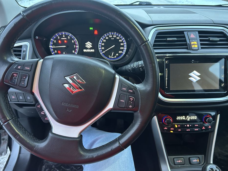 Sprzedam Suzuki  SX4 S-cross 2016