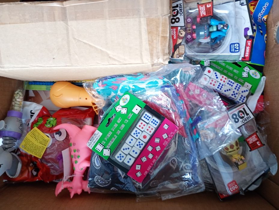 Karton mix biedronka action inne S1605