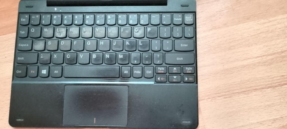 Lenovo 10 cali uszkodzony