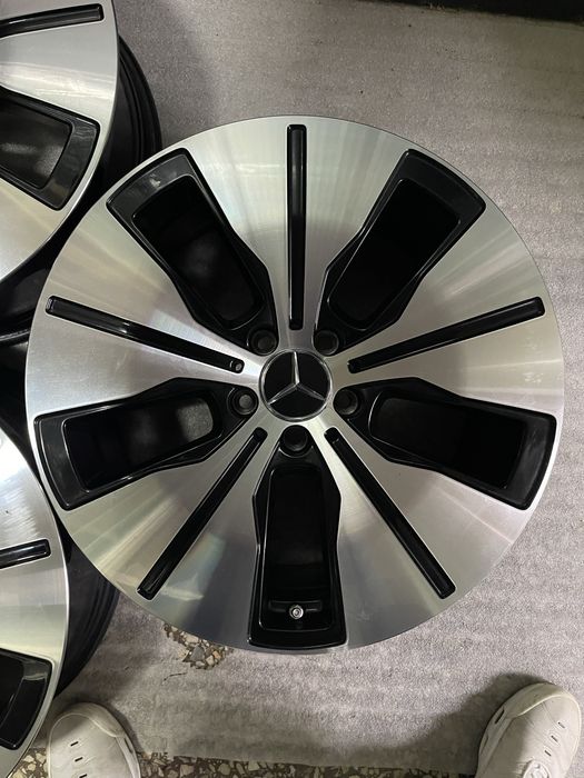 Диски R19 5x112 Et34 8J. Mercedes EQC W293 W212 W213 W221 W222 V-class