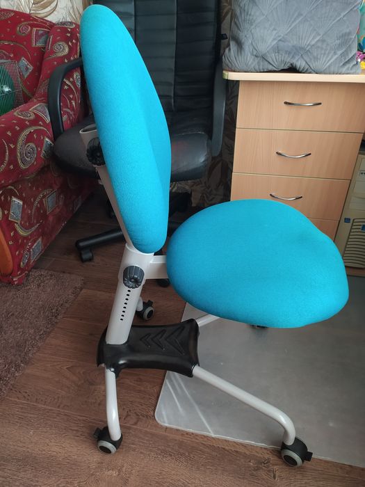 Дитяче зростаюче ортопедичне крісло "Ерго" Pondi