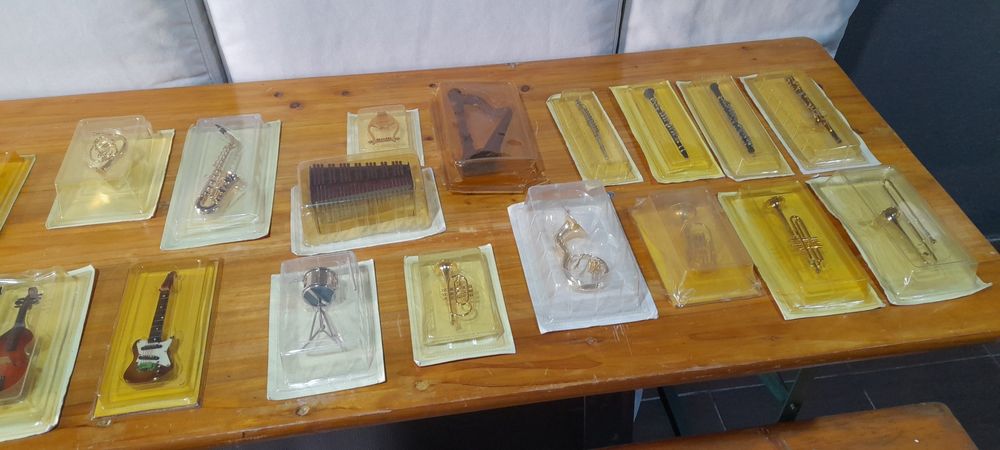Instrumentos em miniatura colecção (25 peças)