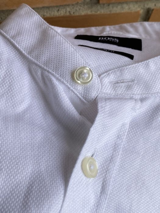 Рубашка Hugo Boss оригінал стійка біла М