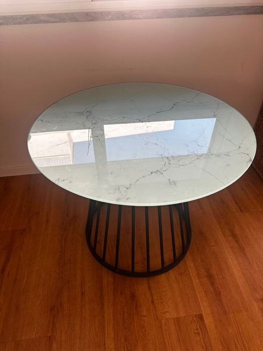 Mesa de jantar redonda